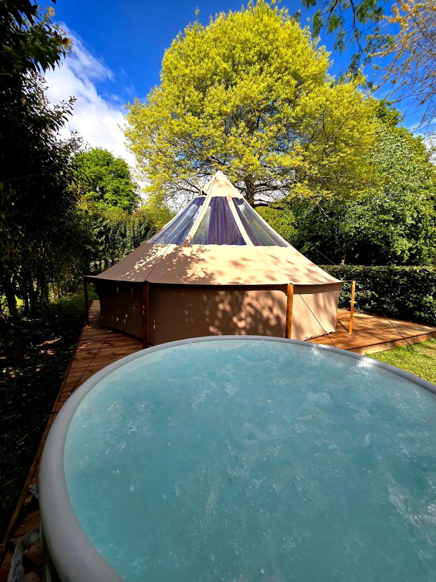 Bed and Breakfast Les Nuits De Cassiopee Sorde-lʼAbbaye Exterior foto